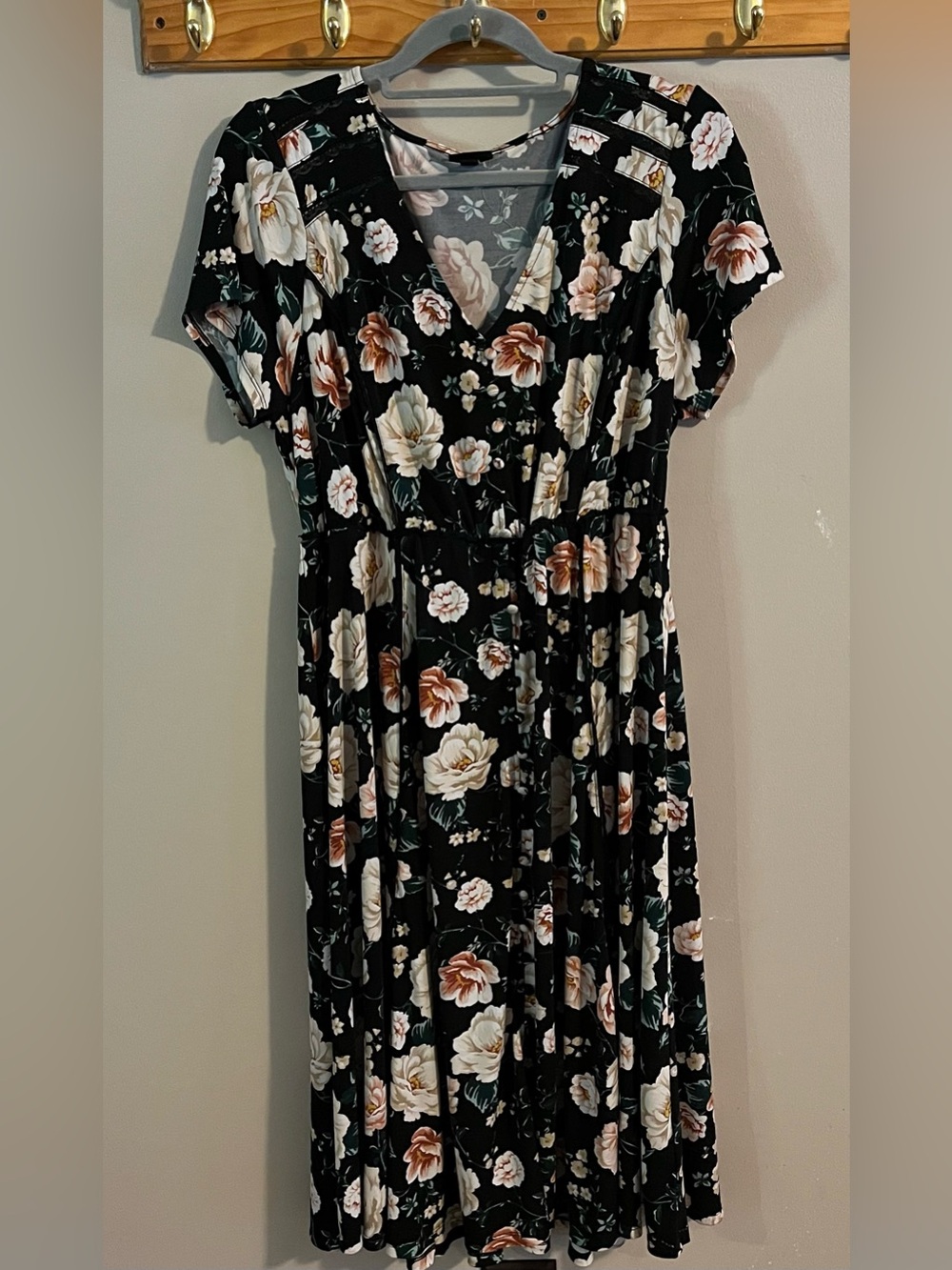 torrid Black Floral Midi Dress